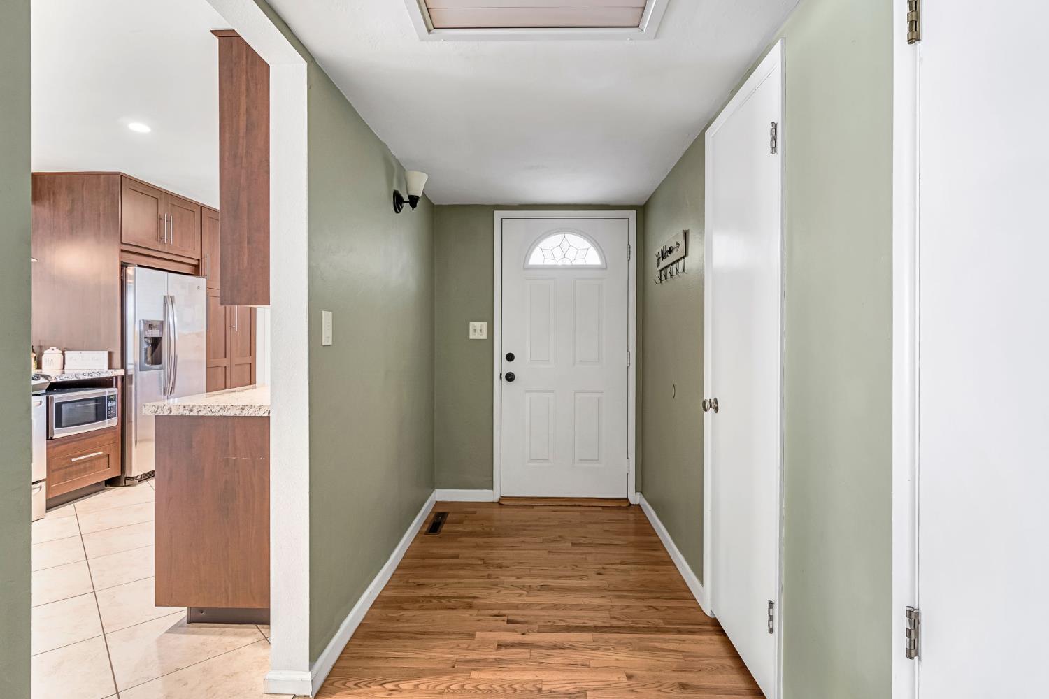 172 W Scott Ave, Fresno, CA 93704