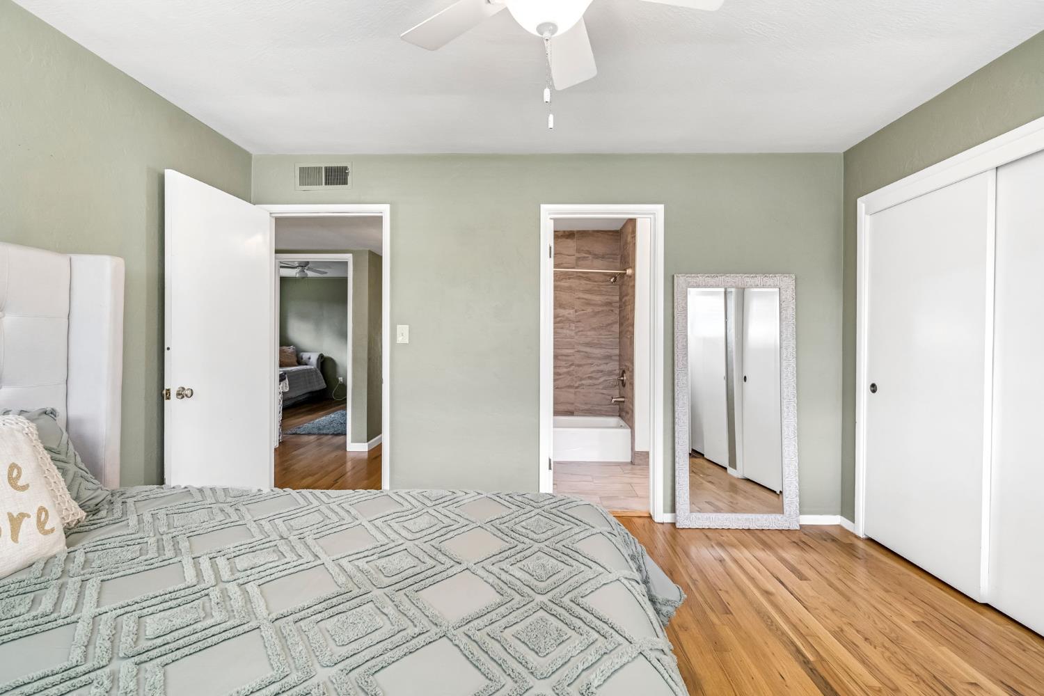 172 W Scott Ave, Fresno, CA 93704