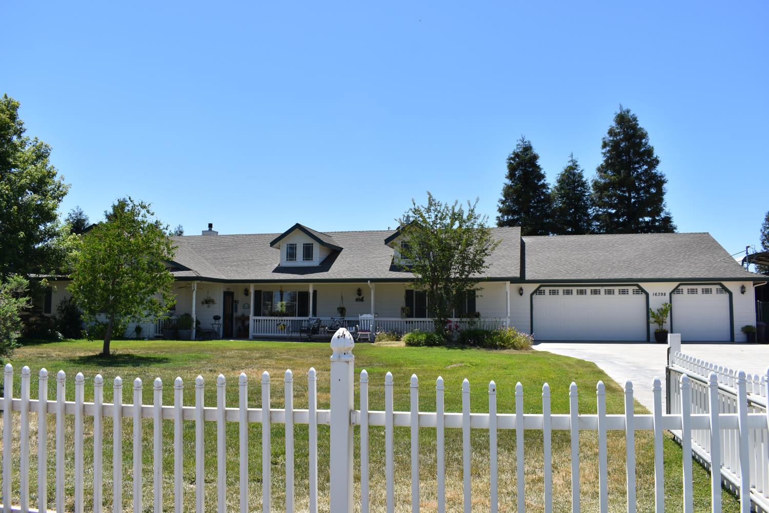 16398 Anaconda Rd